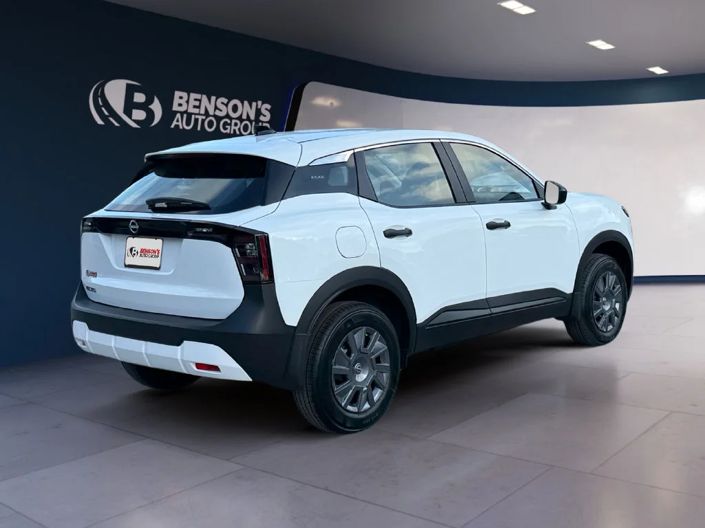 New 2027 White Nissan S image 5