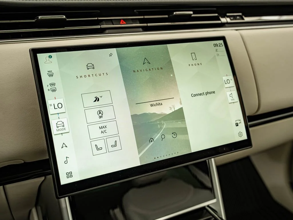 New 2026 Icy White Satin Land Rover SE image 24