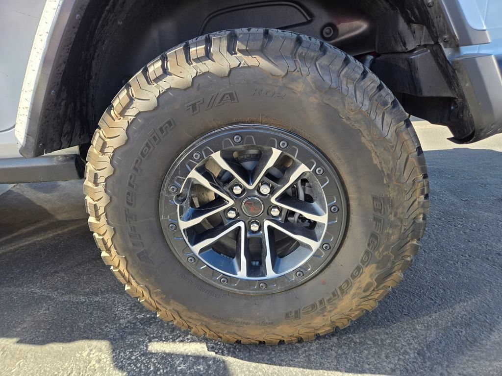 Used 2026 Bright White Clea Jeep Rubicon X image 3
