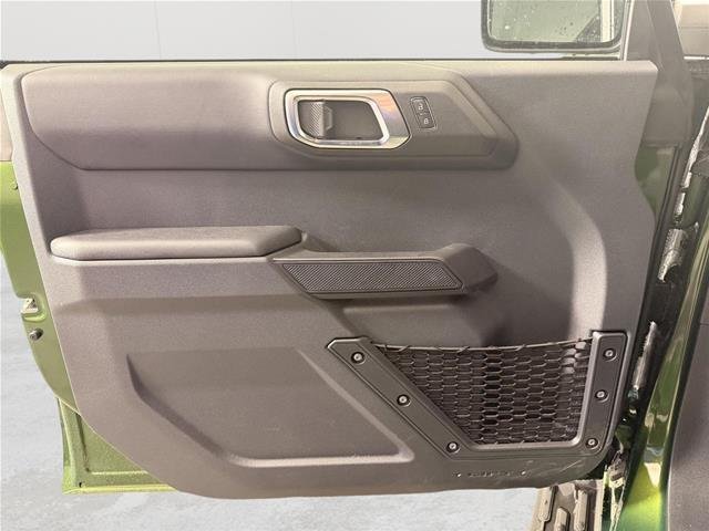 New 2025 Eruption Green Metallic Ford Outer Banks® image 64