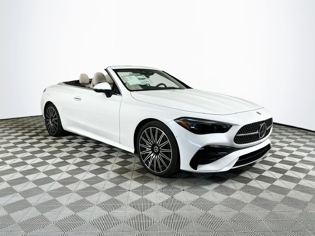 New 2027 MANUFAKTUR Moonlight White Metallic Mercedes-Benz CLE 450 image 34