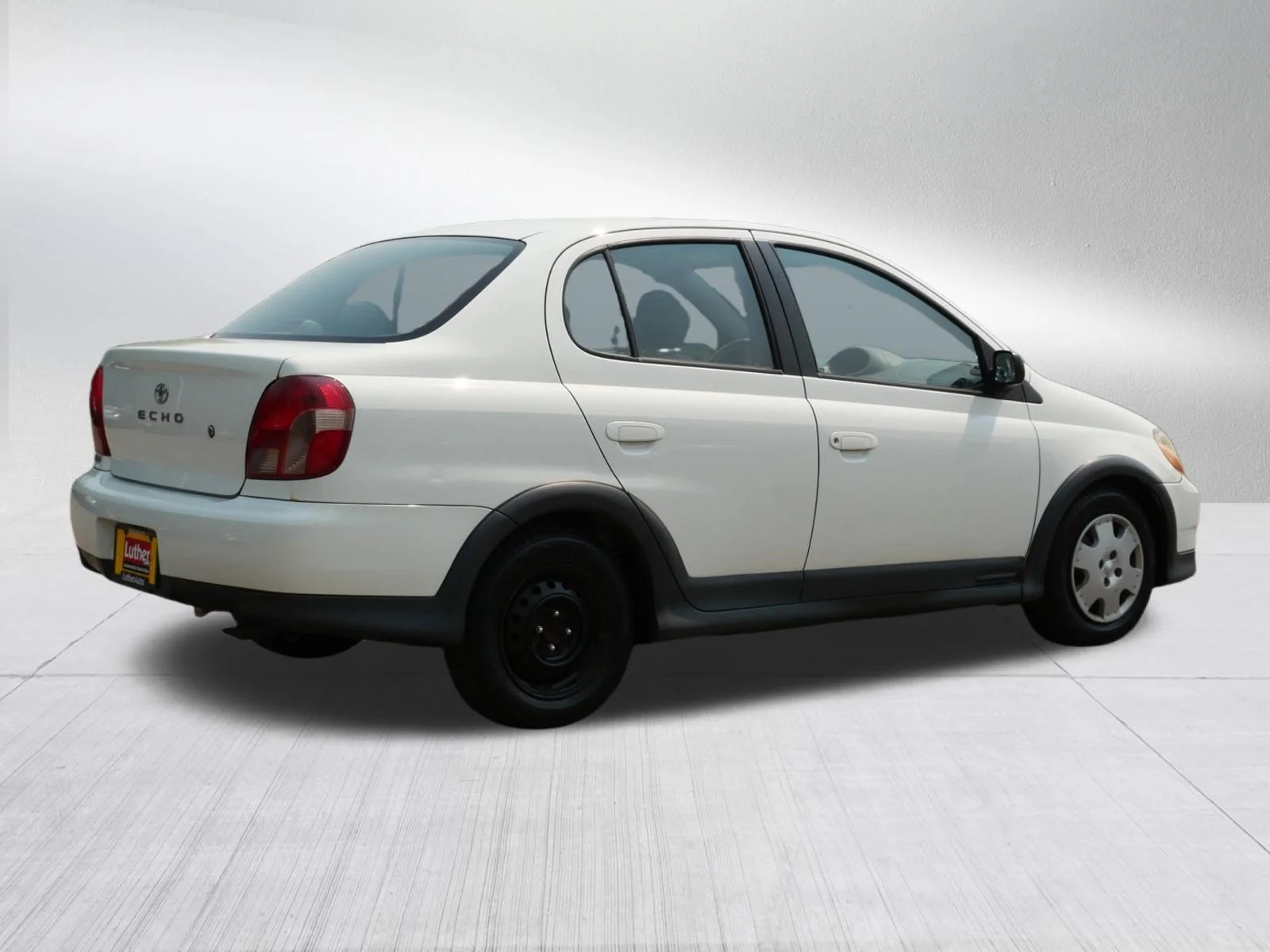 Used 2002 Polar White Toyota  image 7