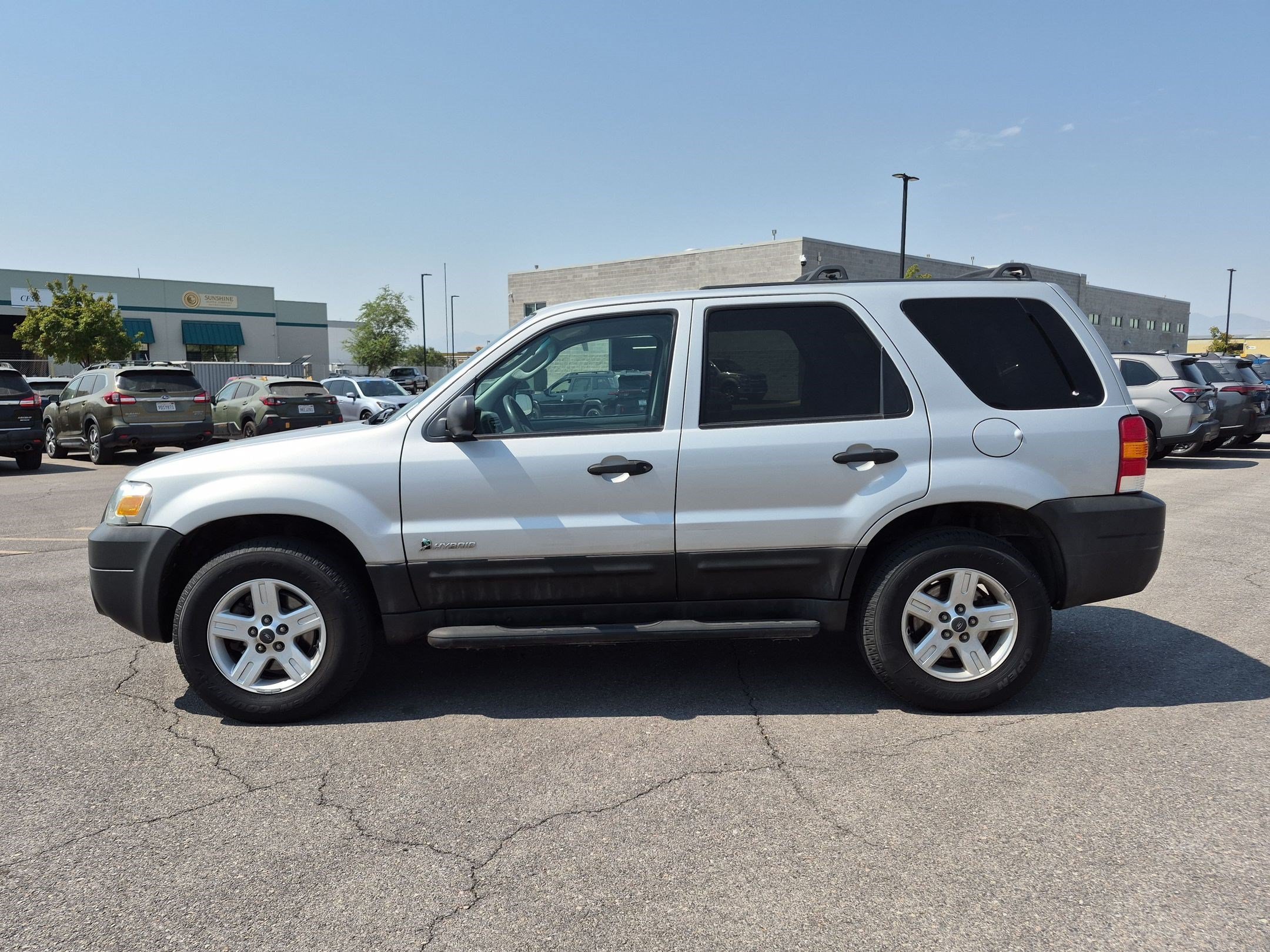 Used 2005 Silver Metallic Clearcoat Ford Hybrid image 7