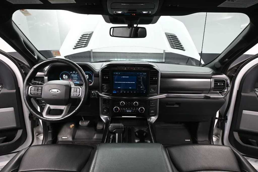Used 2022 White Ford Lariat image 21