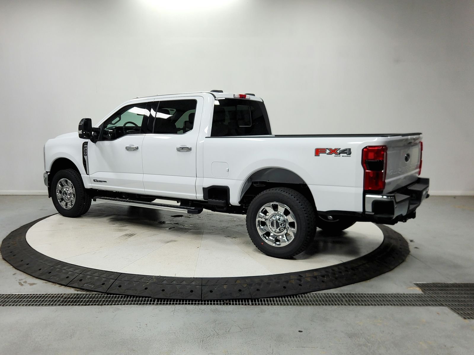 New 2026 Oxford White Ford F-250® Lariat® image 6