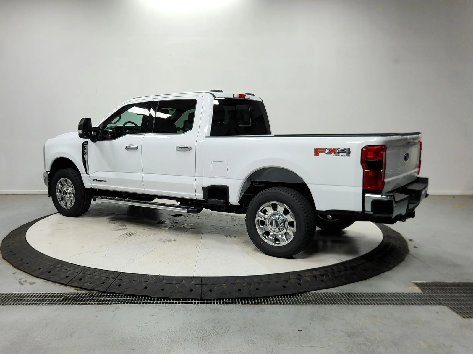 New 2026 Oxford White Ford F-250® Lariat® image 6