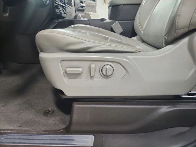 Used 2019 Gray GMC SLT image 28