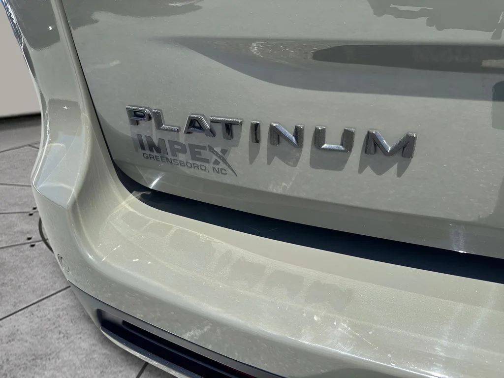 Used 2025 Green Ford Platinum image 35
