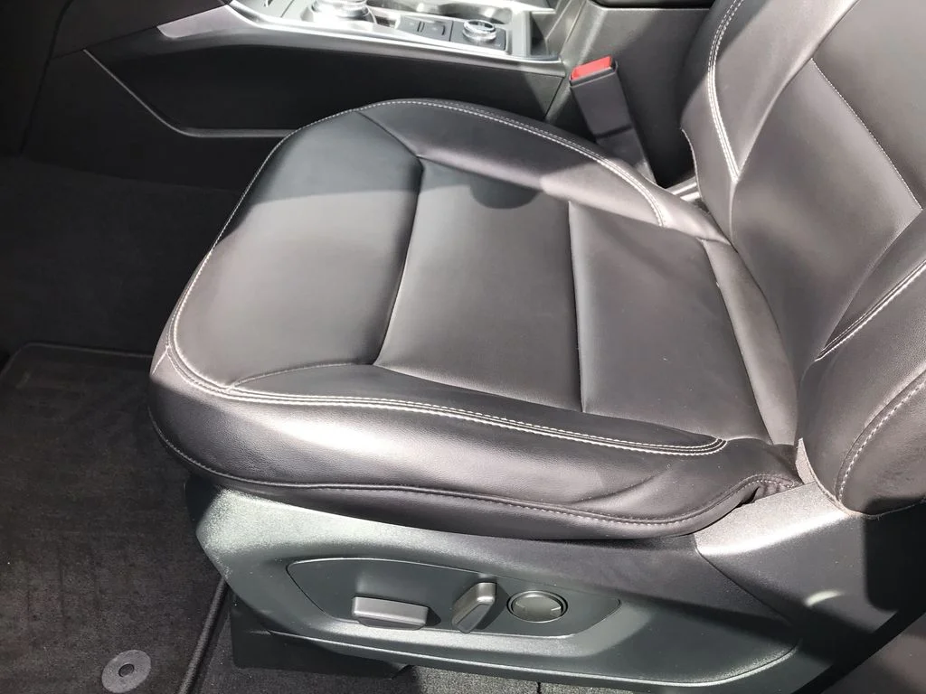 Used 2022 Silver Ford XLT image 12