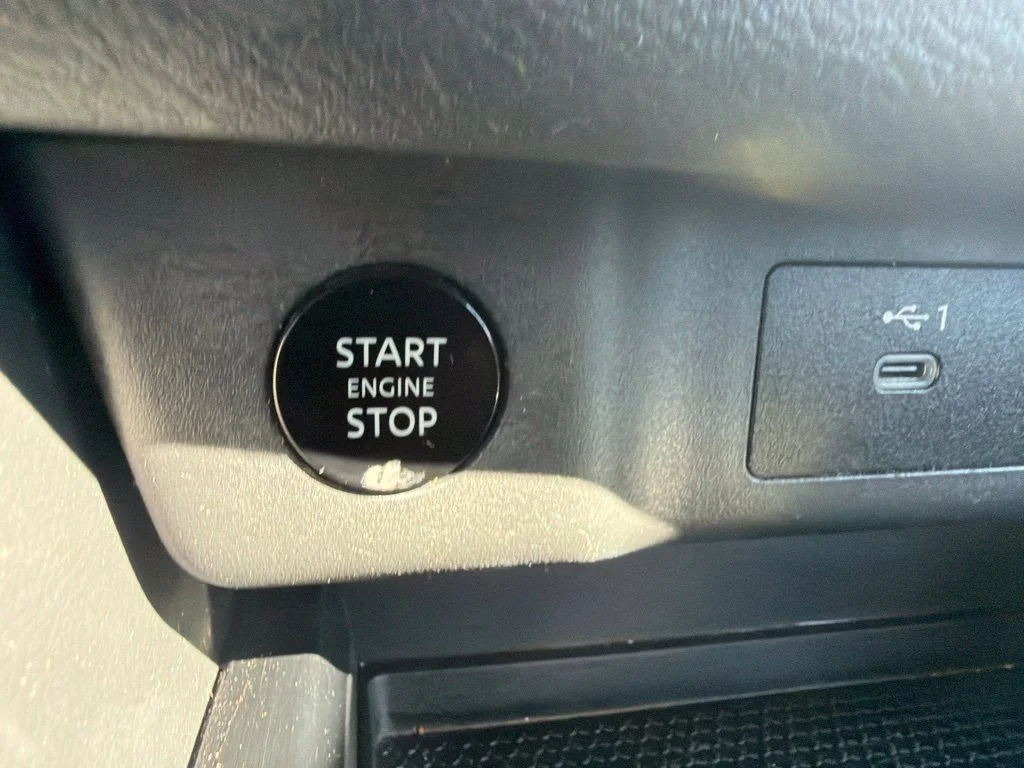 Used 2025 Gray Nissan SV image 18