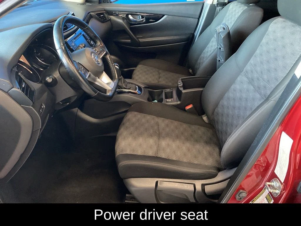 Used 2022 Red Nissan SV image 13