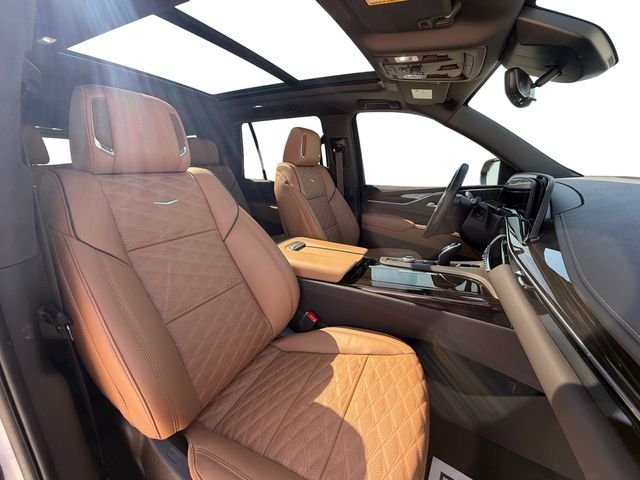 Used 2024 White Cadillac Premium Luxury image 16