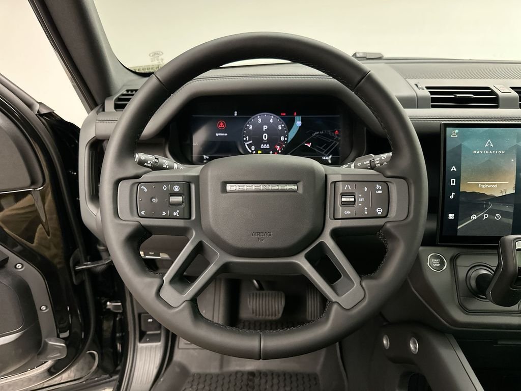 New 2026 Santorini Black Land Rover X-Dynamic SE image 15