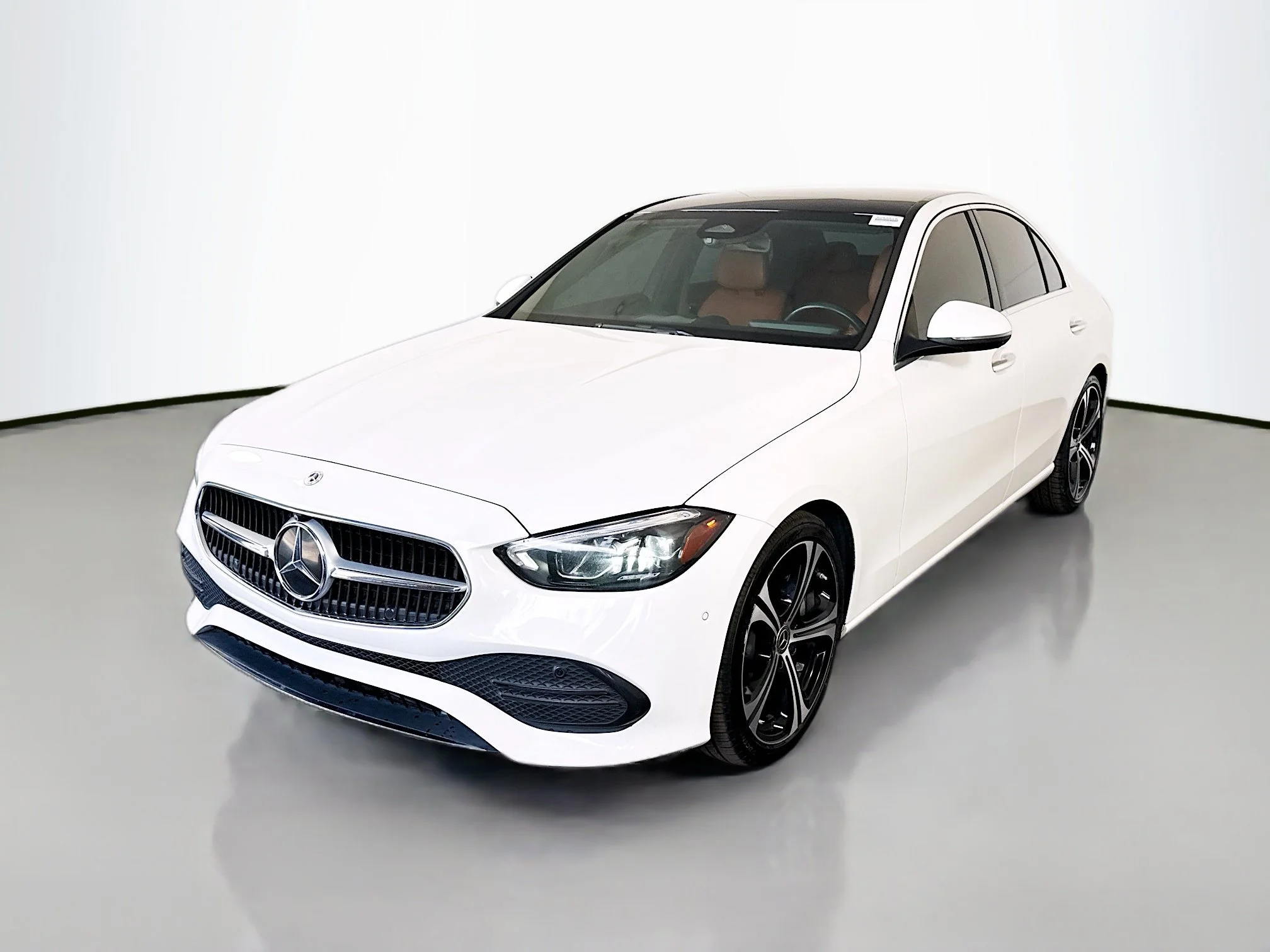 Used 2022 Polar White Mercedes-Benz C 300 image 3