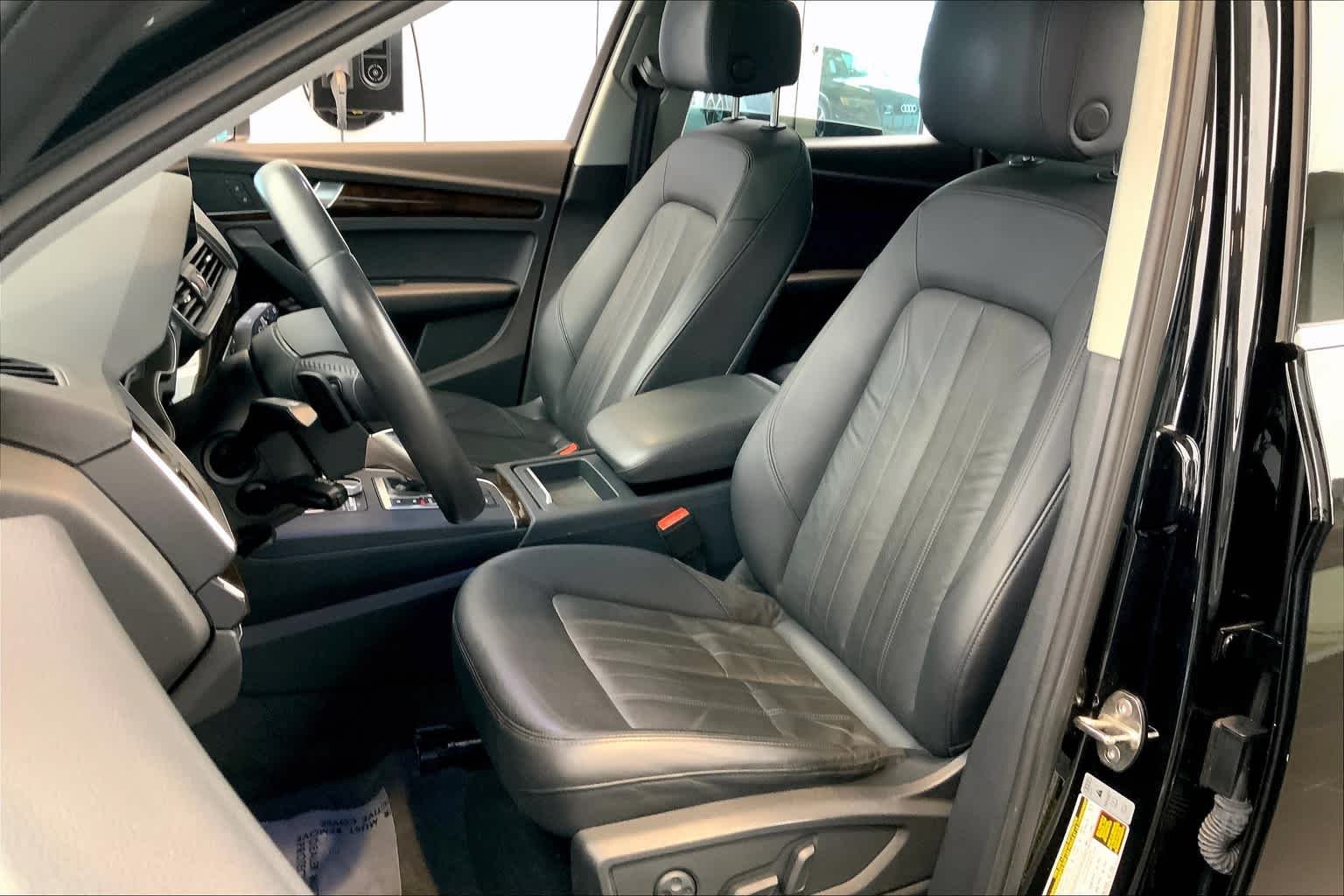 Used 2018 Brilliant Black Audi Tech Premium Plus image 7