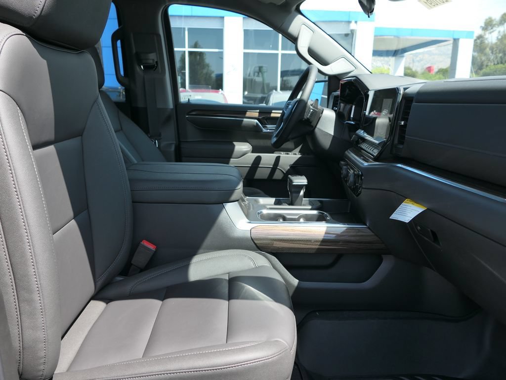 New 2026 Sterling Gray Metallic Chevrolet LT image 26