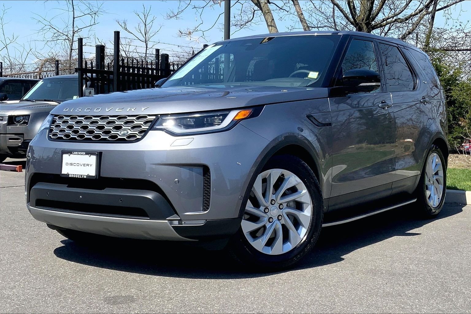 2025 Land Rover Discovery S