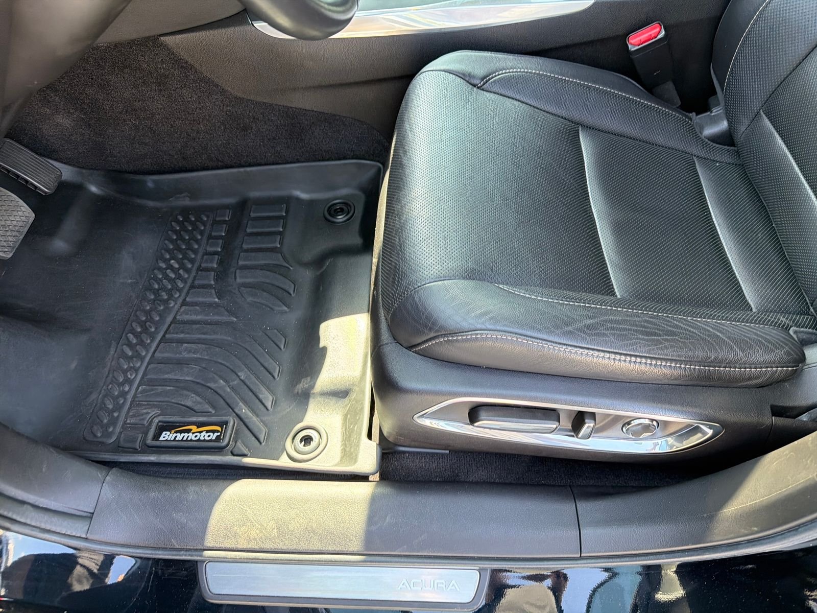 Used 2020 Black Acura Technology image 30