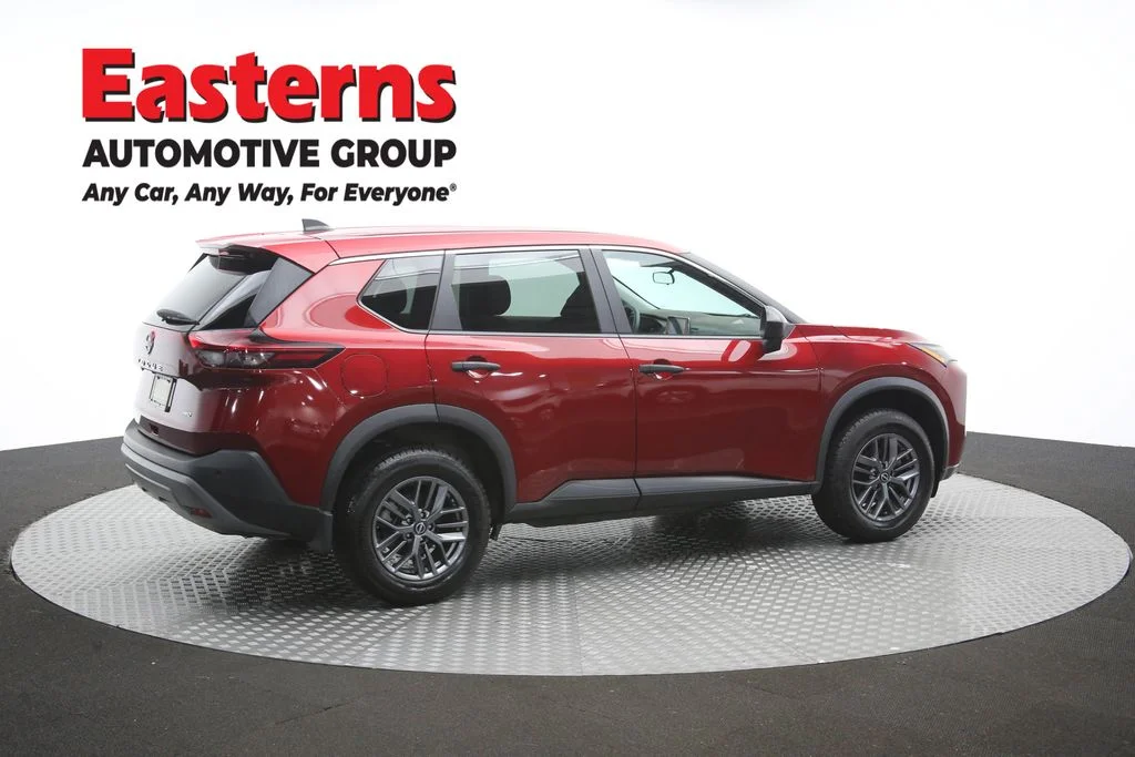 Used 2023 Red Nissan S image 41
