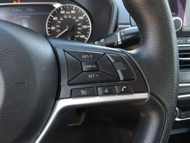 Used 2024 Gun Metallic Nissan 2.5 SV image 23