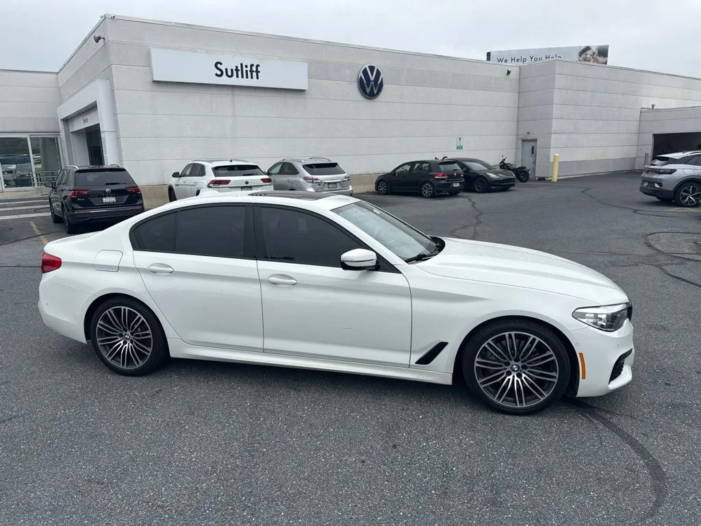 Used 2019 Alpine White BMW 540i xDrive image 29
