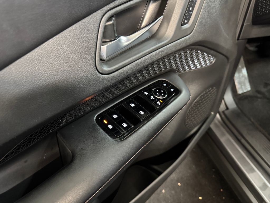 Used 2023 Gun Metallic Nissan ENGAGE image 13