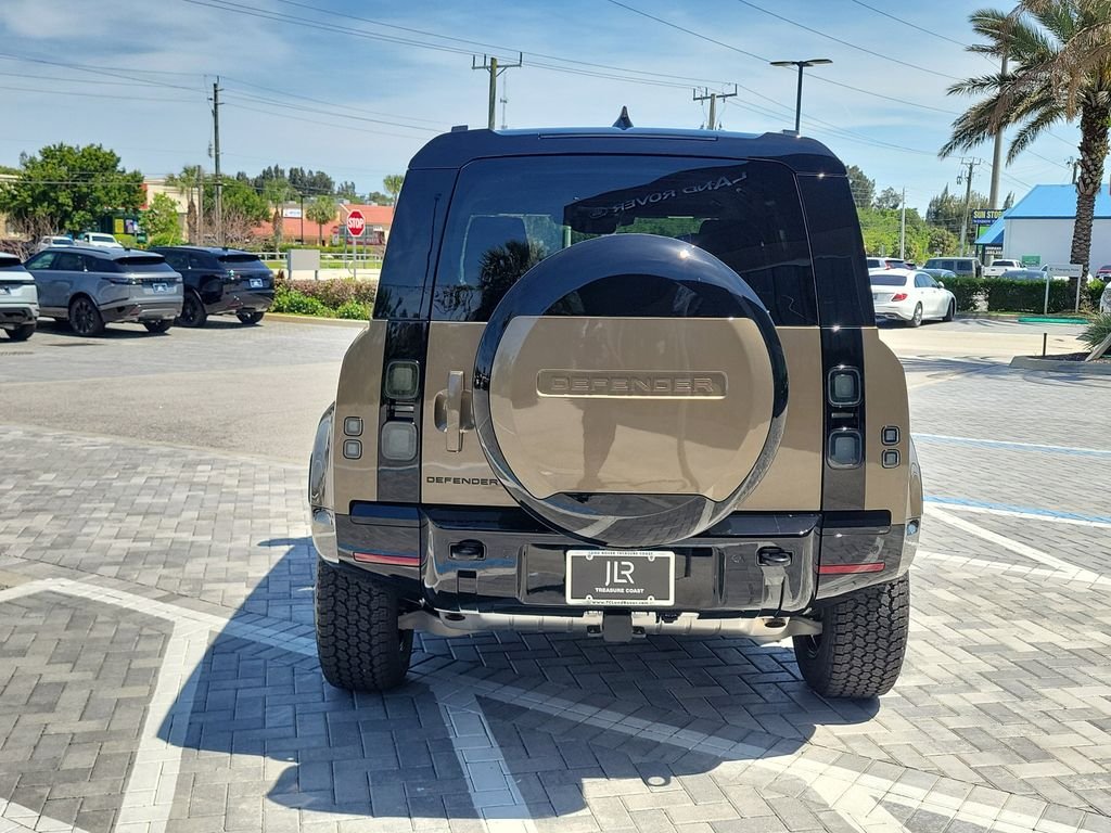 New 2026 Gondwana Stone Land Rover X-Dynamic SE image 4