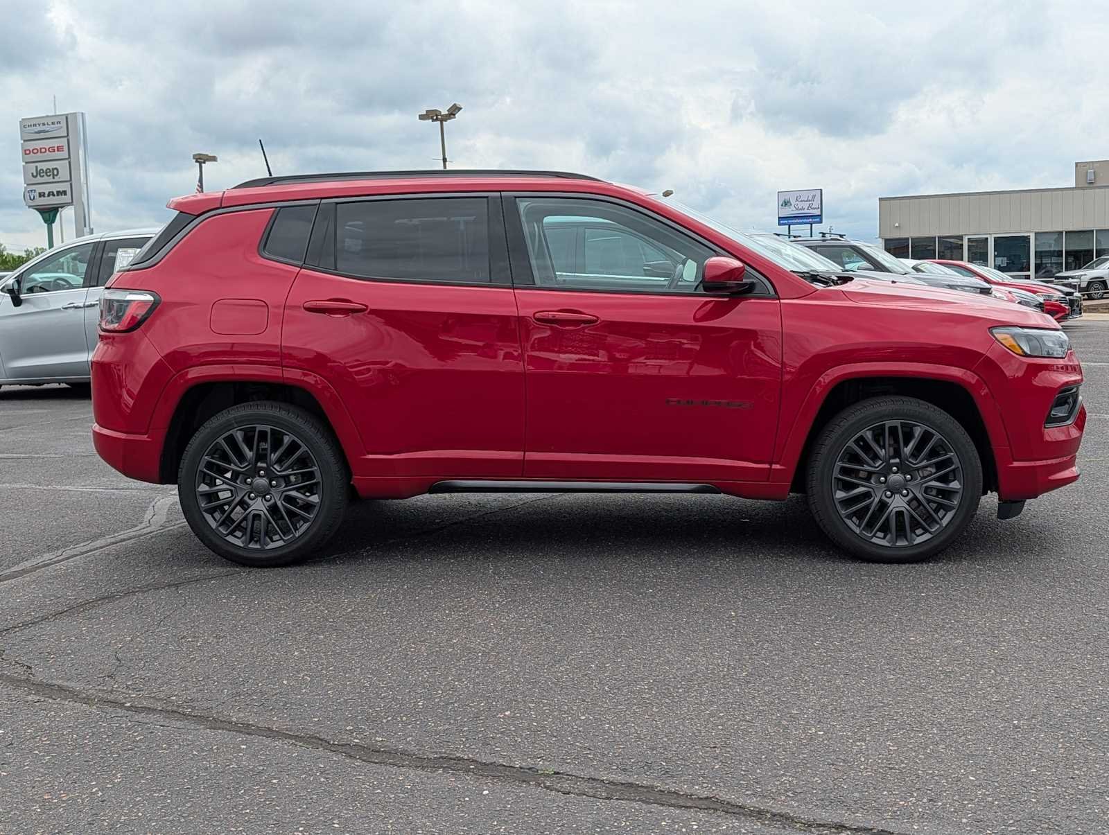 Used 2022 Redline Pearlcoat Jeep (RED) Edition image 8