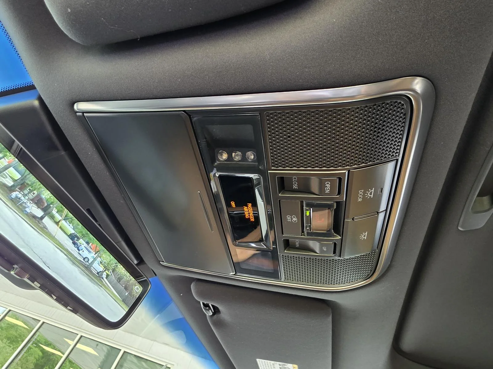 2026 Lexus LX 700h Luxury - Photo 39