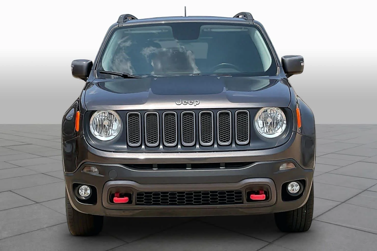 Used 2016 Granite Crystal Metallic Clearcoat Jeep Trailhawk image 5