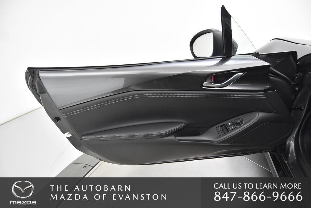 Certified Used 2025 Machine Gray Mazda Grand Touring image 37