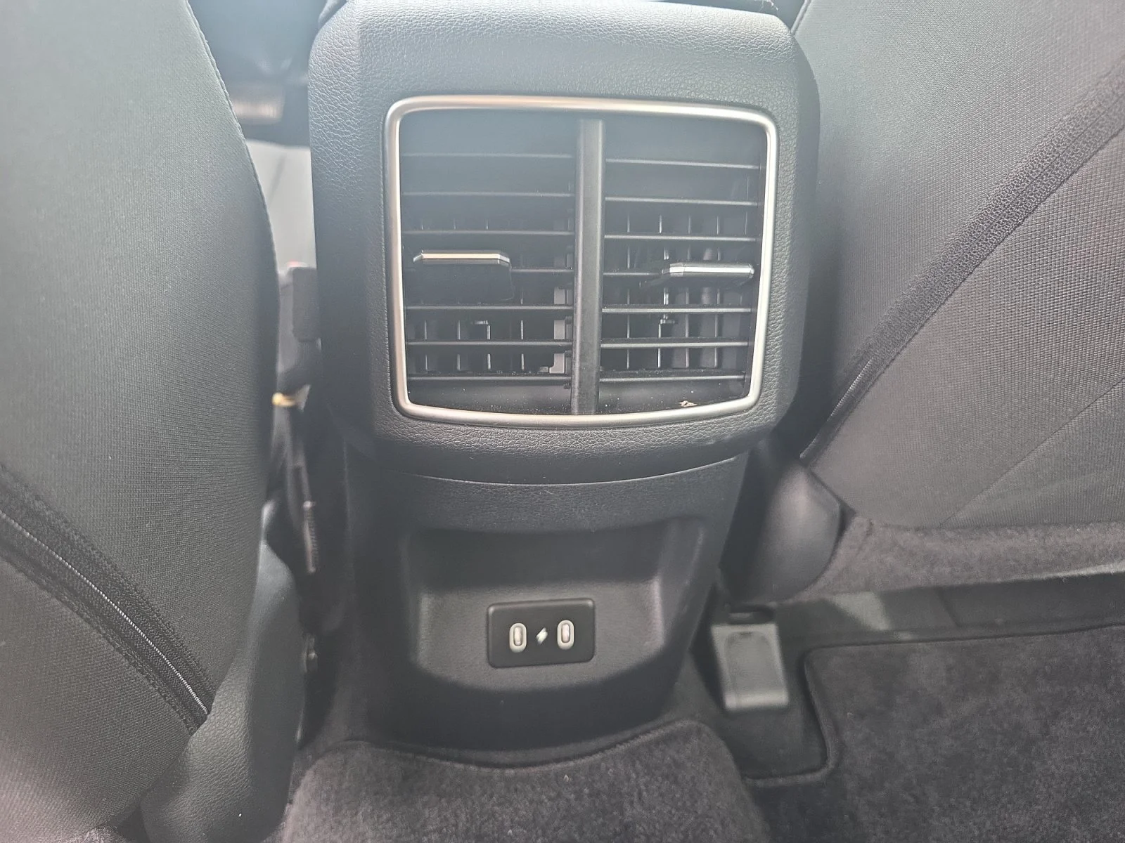 Certified Used 2026 Glacial White Pearl Kia LX image 22