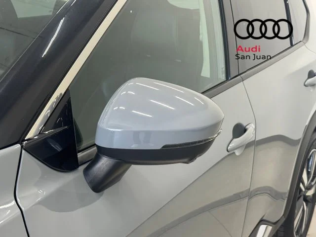 Used 2022 Gray Nissan SL image 6