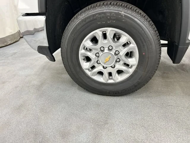 New 2026 Summit White Chevrolet LT image 5