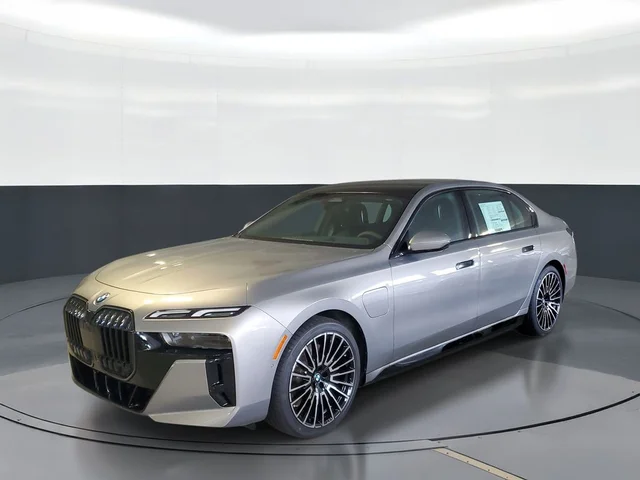2026 BMW 7 Series 750e xDrive