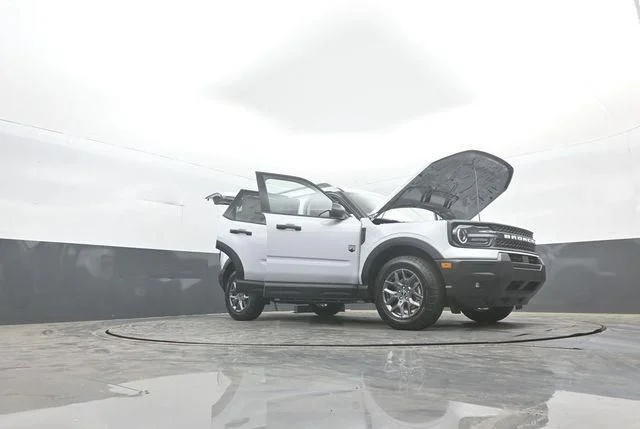 New 2026 Space White Metallic Ford Big Bend® image 39