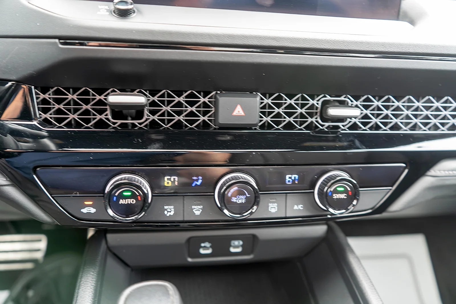 Used 2023  Honda Sport image 24