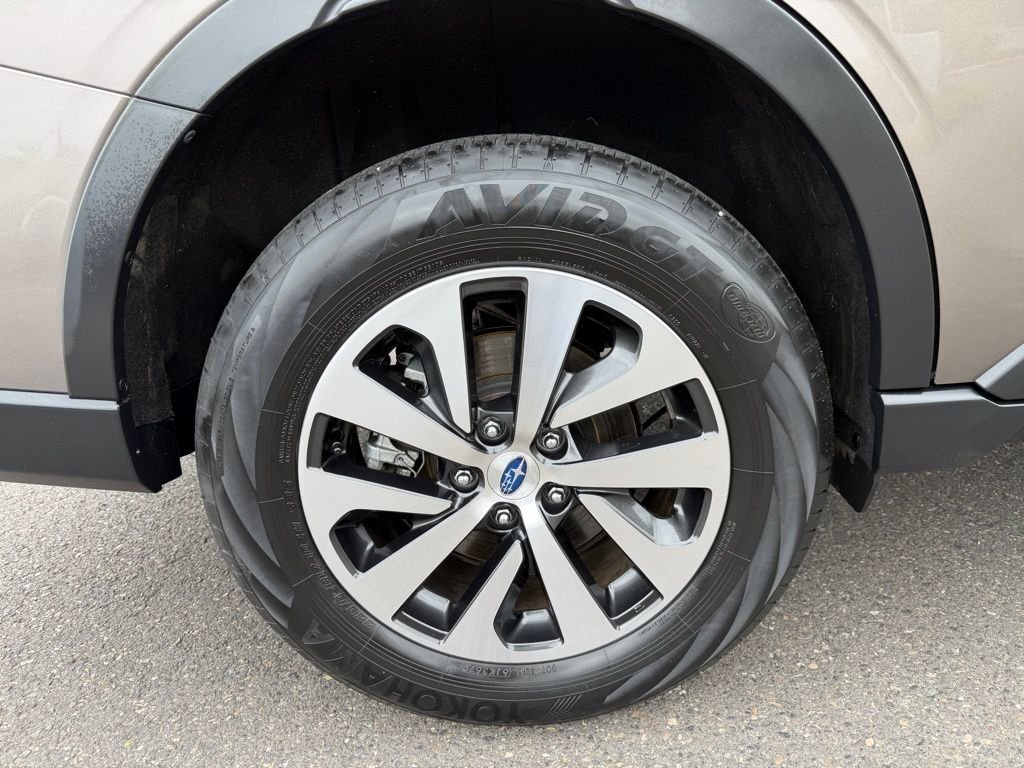 Used 2021 Brilliant Bronze Metallic Subaru Premium image 9
