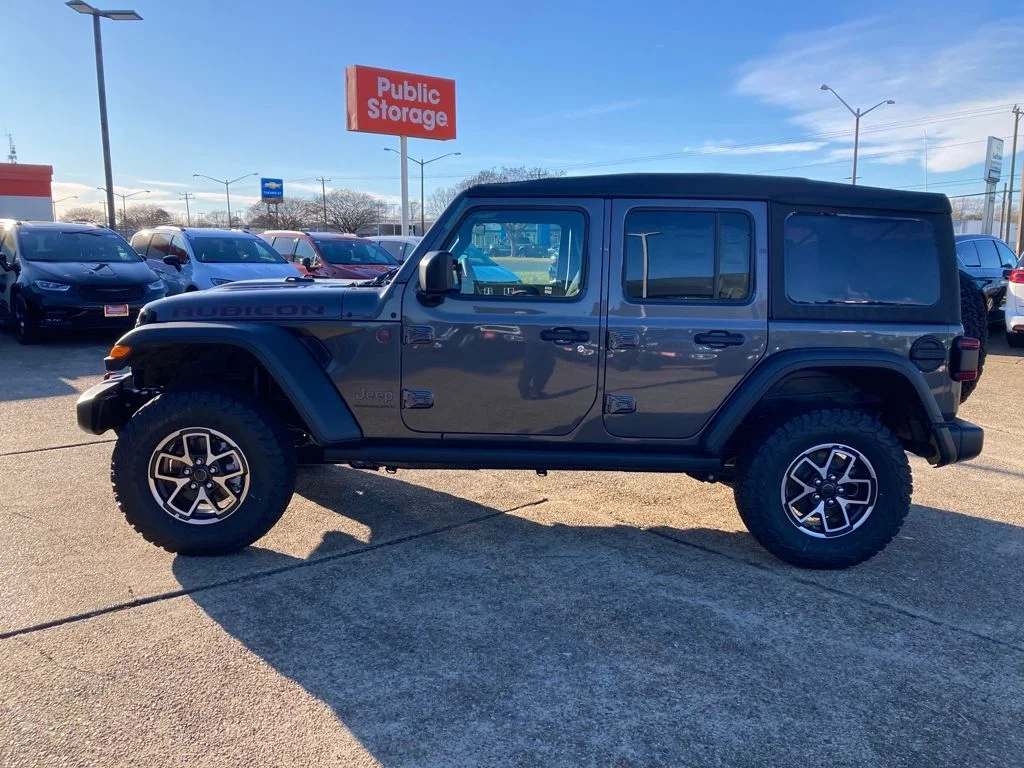 New 2026 Granite Crystal Metallic Clear-Coat Exterior Paint Jeep Rubicon image 2