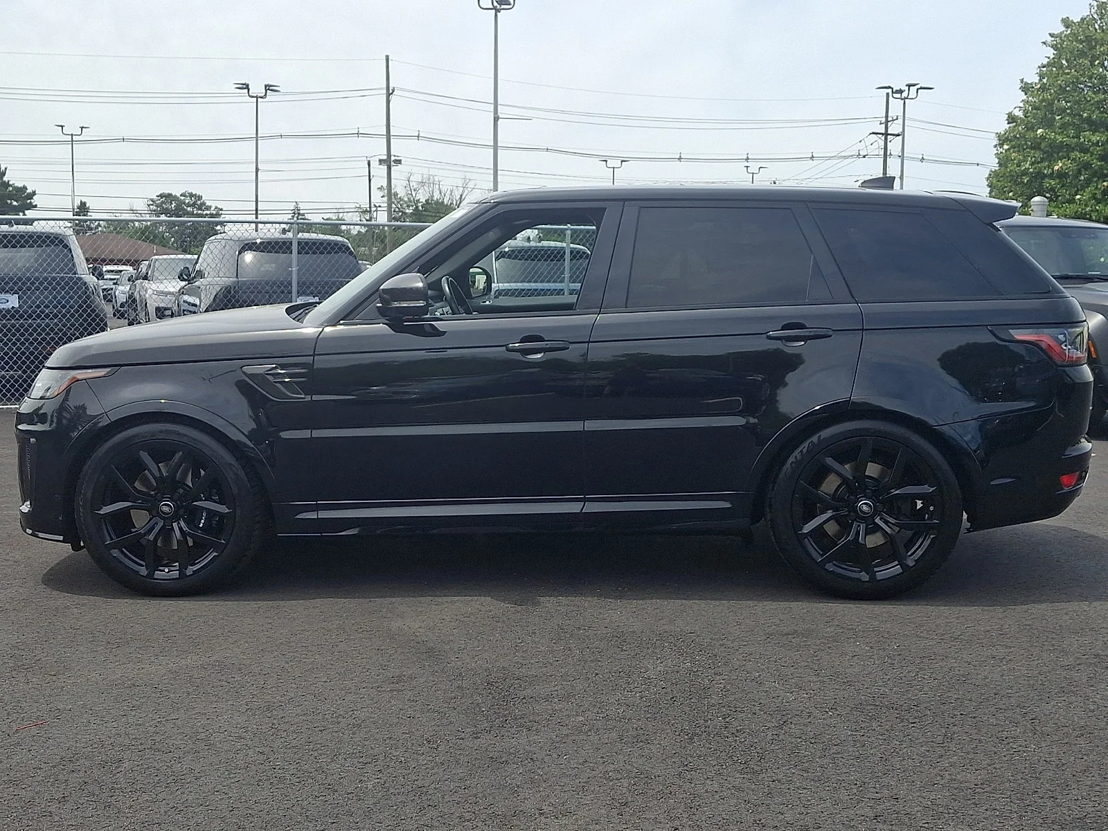 Used 2020 Black Land Rover SVR image 8