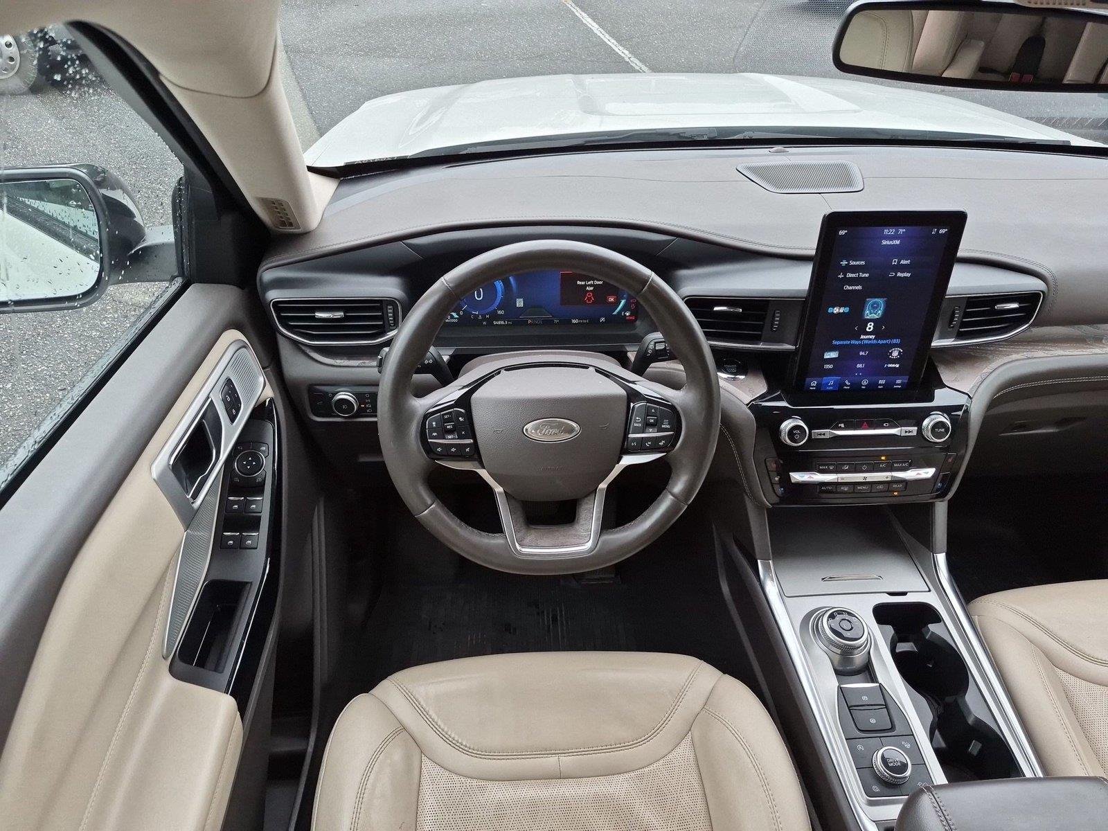 Used 2022 Star White Metallic Tri-Coat Ford Platinum image 34