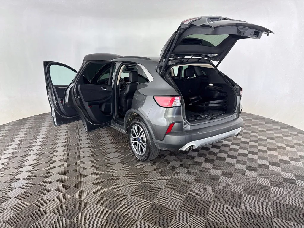 Used 2020 Gray Ford SEL image 18