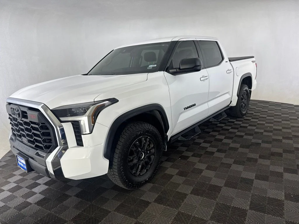 Used 2023 White Toyota SR5 image 3