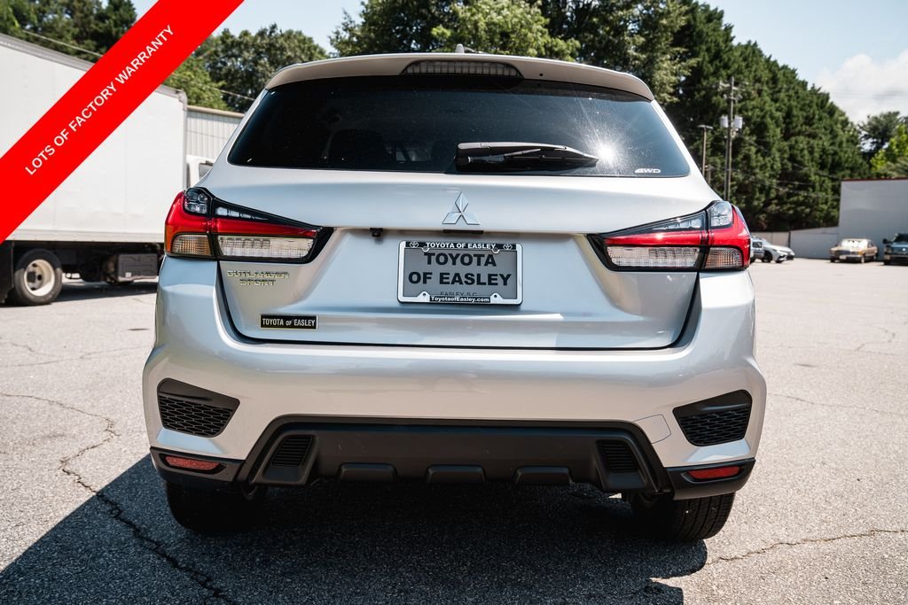 Used 2025 Alloy Silver Metallic Mitsubishi 2.0 ES image 6