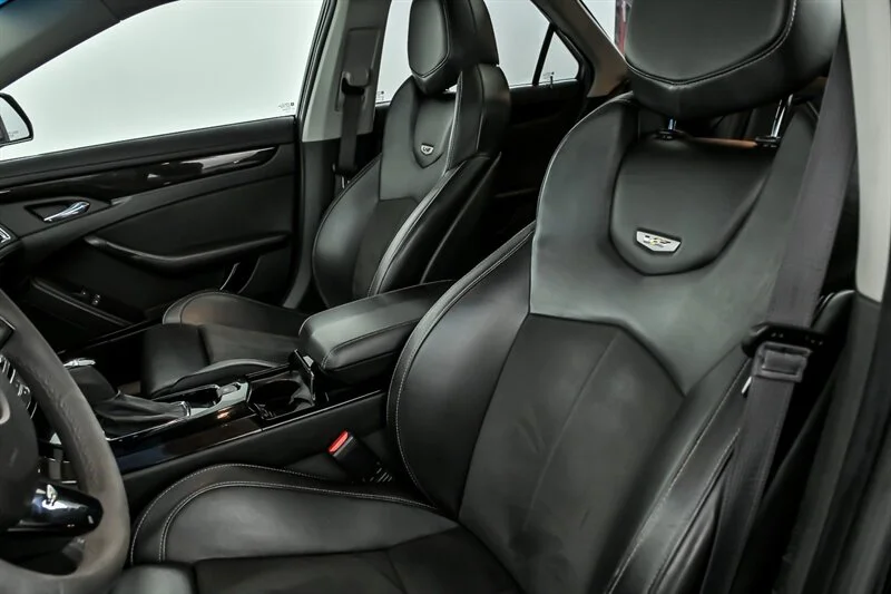 Used 2013 Black Diamond Tricoat Cadillac  image 19