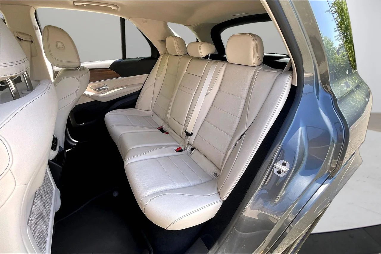 Certified Used 2023  Mercedes-Benz GLE 450 image 24