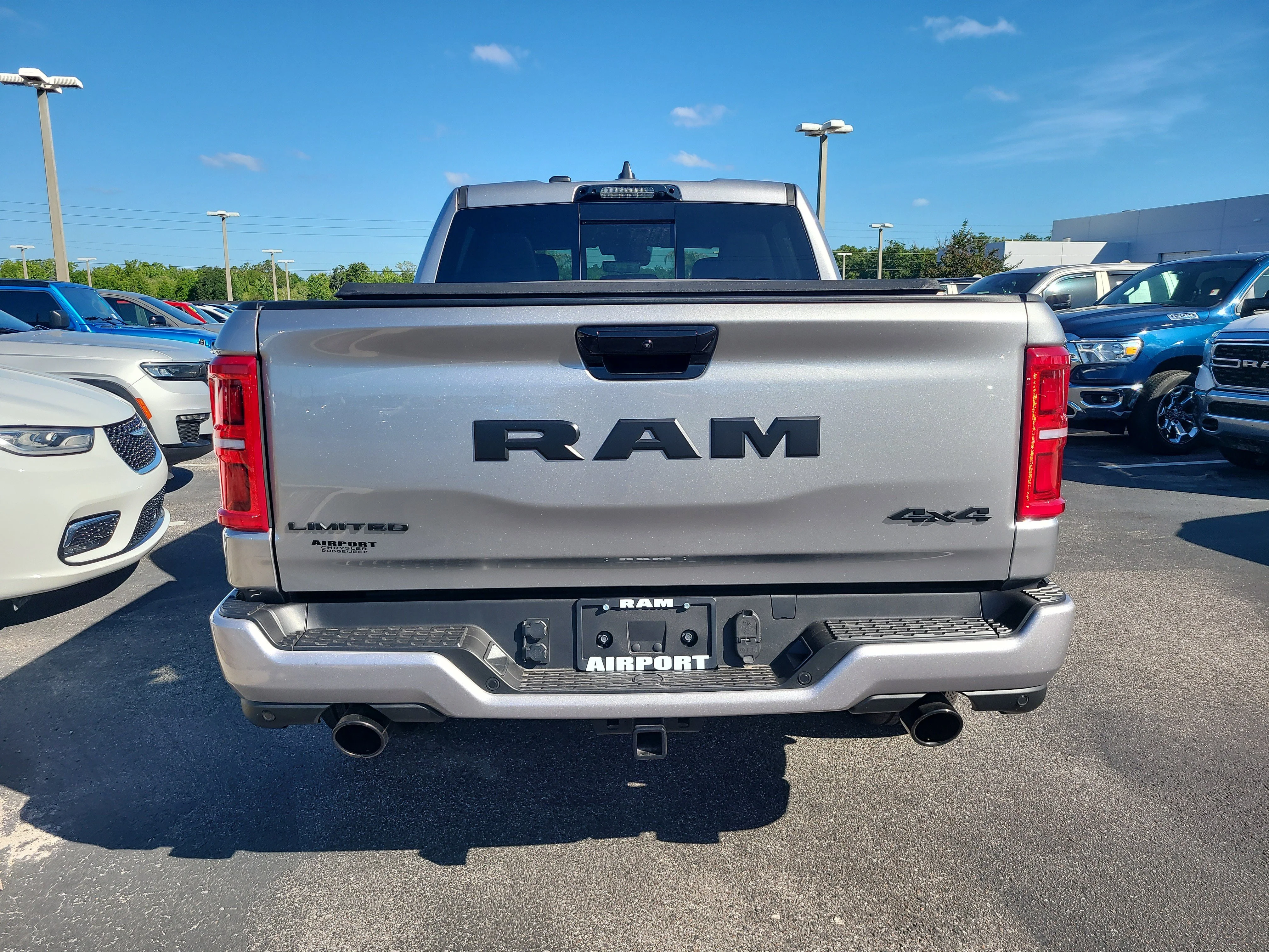 New 2026 Billet Silver Metallic Clearcoat Ram Limited image 7