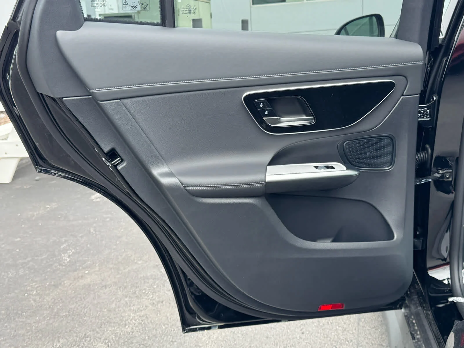 New 2026 Black Mercedes-Benz GLC 300 image 33