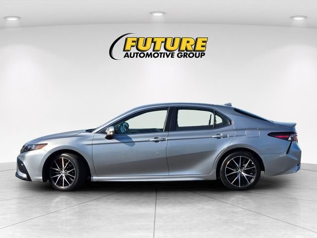 Used 2024 Silver Toyota SE image 7