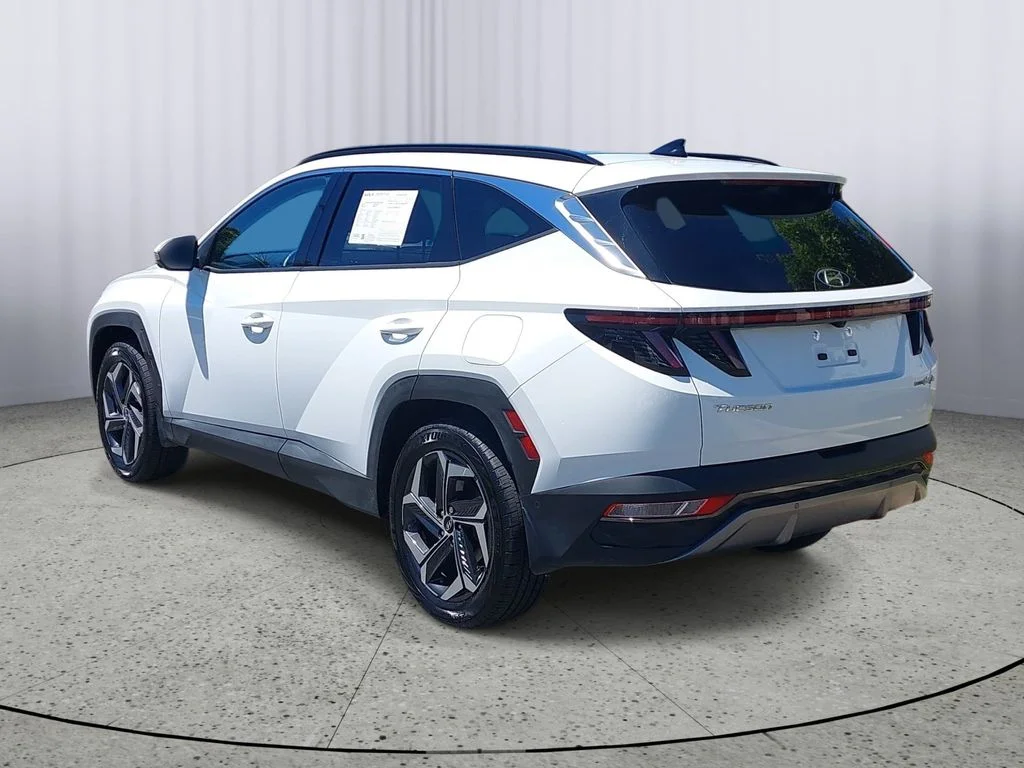 Used 2022 White Hyundai Limited image 5